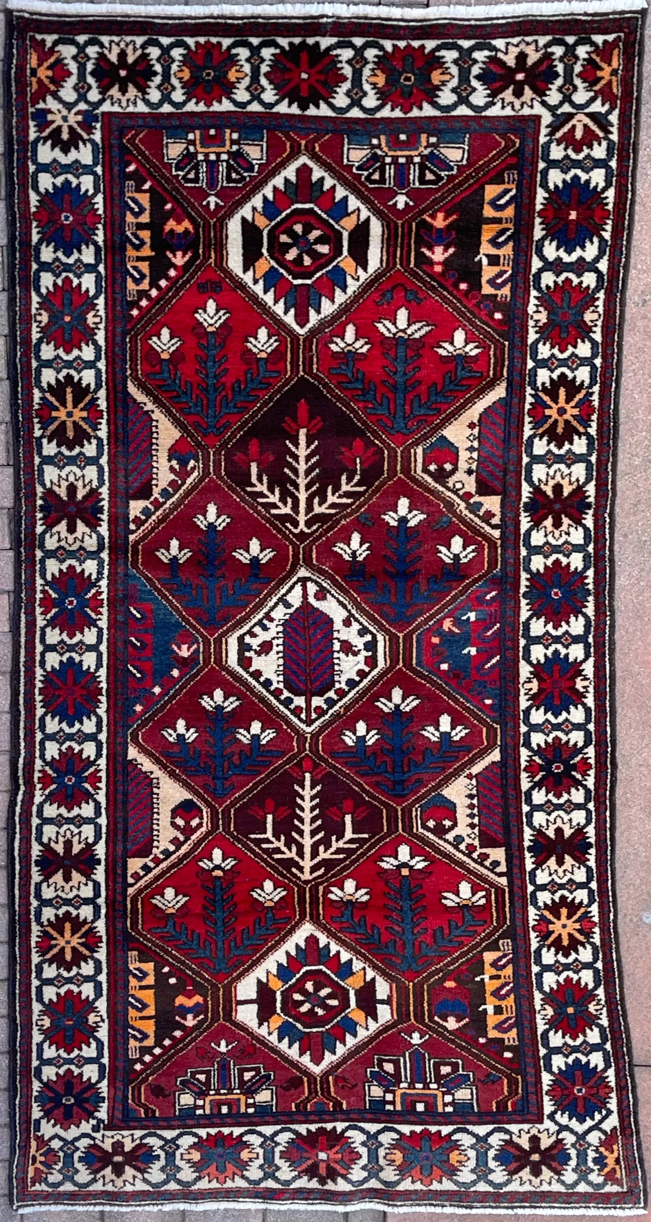 Tappeto Bakhtiari - 300 x 138 cm.